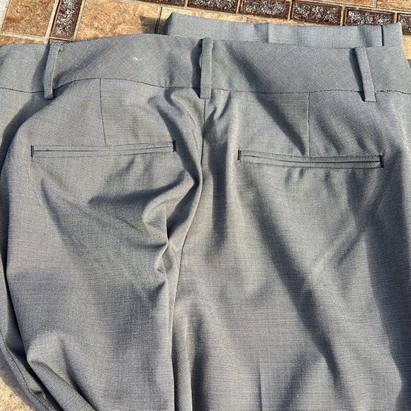 Like new, Rarely worn, Ann Taylor size for curvy black checkered dress pants. - Picture 9 of 10